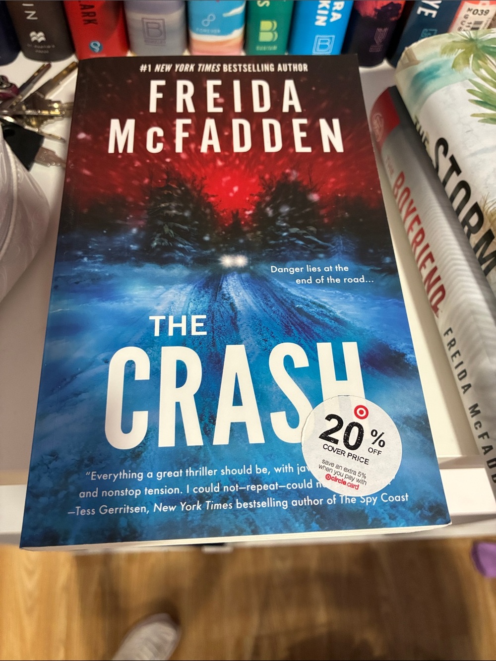 Freida McFadden - The Crash (Blue & Red Cover)